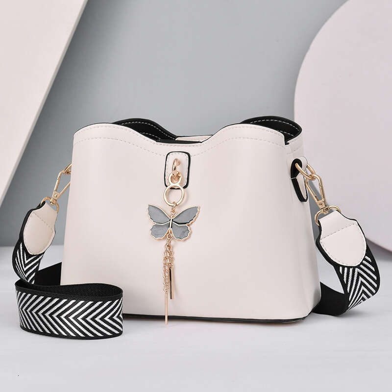 2025 NEW New Fashionable Versatile Bucket Women's Wide Shoulder Strap Bow Ladies' Small Bag zhanyishengli