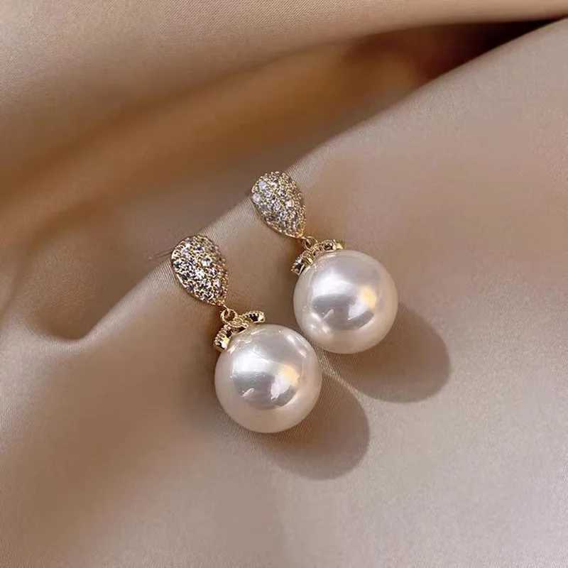 Retro exquisite micro water drop pearl women French light luxury design elegant Internet celebrity accessories Y250401