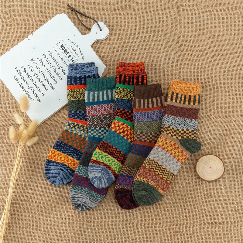 5 Pairs Winter Mens Socks Thicken Sheeps Wool Socks Warm Men Retro Style Colorful Fashion Man Socks For Snow boots 251028