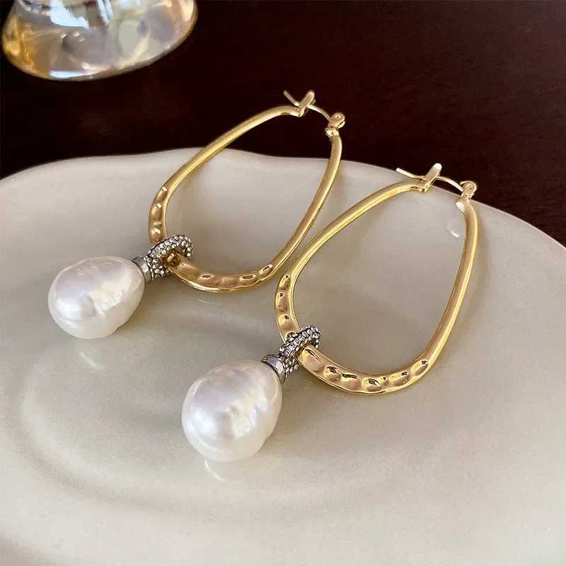 Fashion Jewelry Simulated Pearl U-shaped Large Simulated Pearl Earrings Womens Luxury Design Sensory Earrings Accessories Party Gifts Y250401