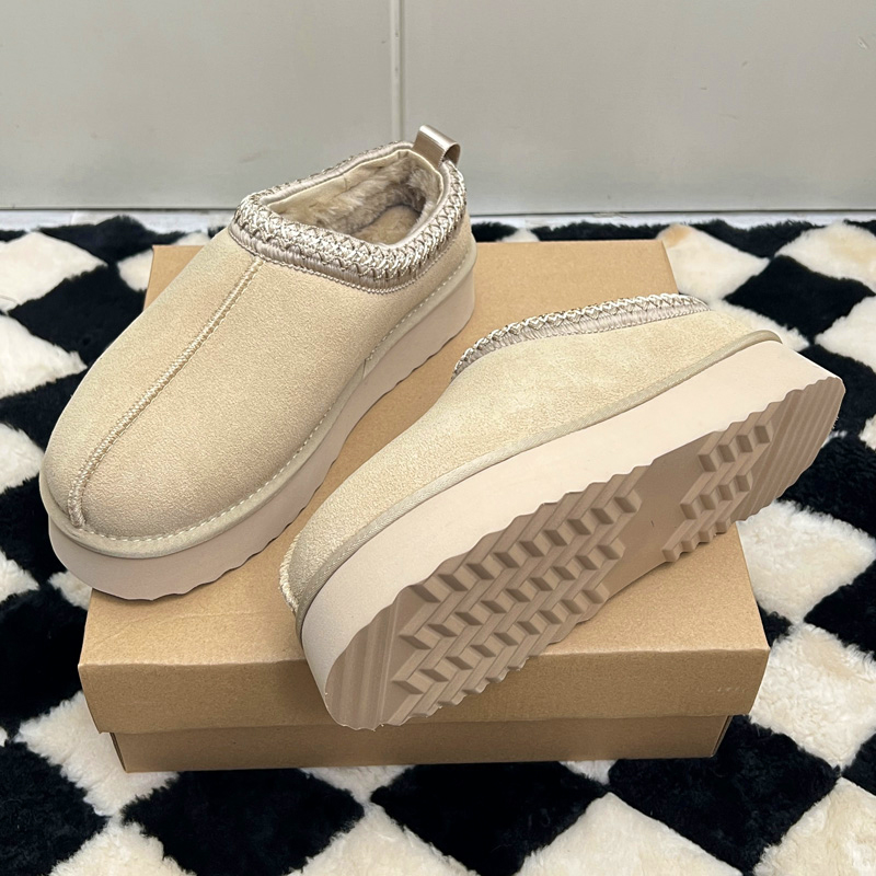 Slippers Designer Shoes Platform Slides Snow Boots Designer Womens Classics Ultra Mini Chestnut Wool Slides Fluffy Leather Women Slider Best Quality W