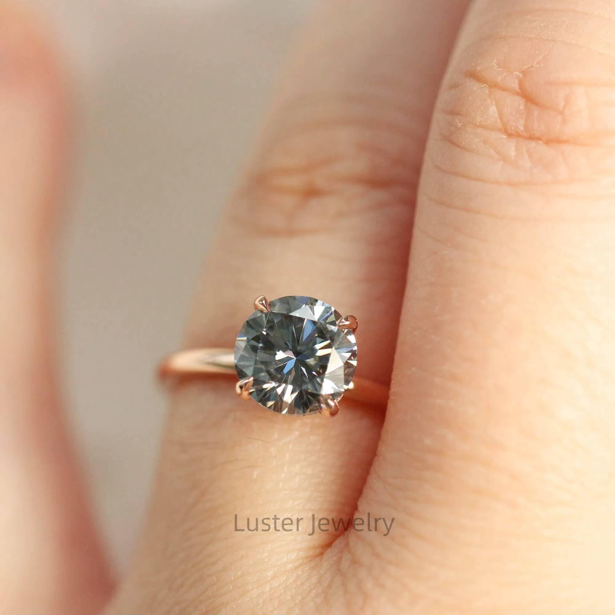 Luster High Quality Silver10K 14K 18K Gold Hidden Halo Grey Color Moissanite Circular 15ct Engagement Diamond Ring for Women