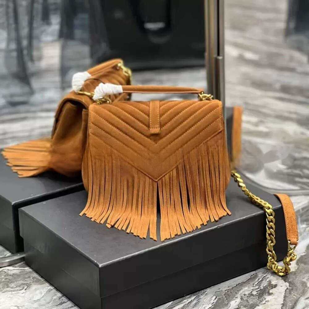 2025 New Top Designer crossbody bag Luxury leather fringe Postman frosted imitation deer velvet V chain Classic fashion atmospheric shoulder tabby 26 Buckle Bag