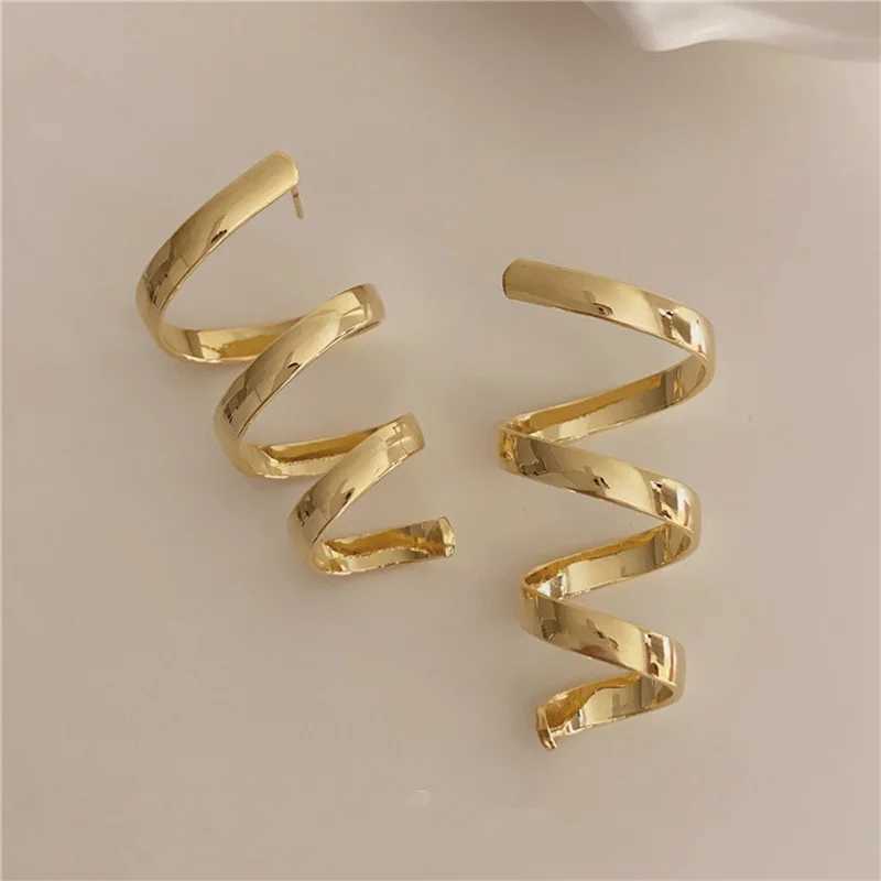 Metal Geometric Hollow Screw Earrings Fashion Jewelry Gifts Y250401