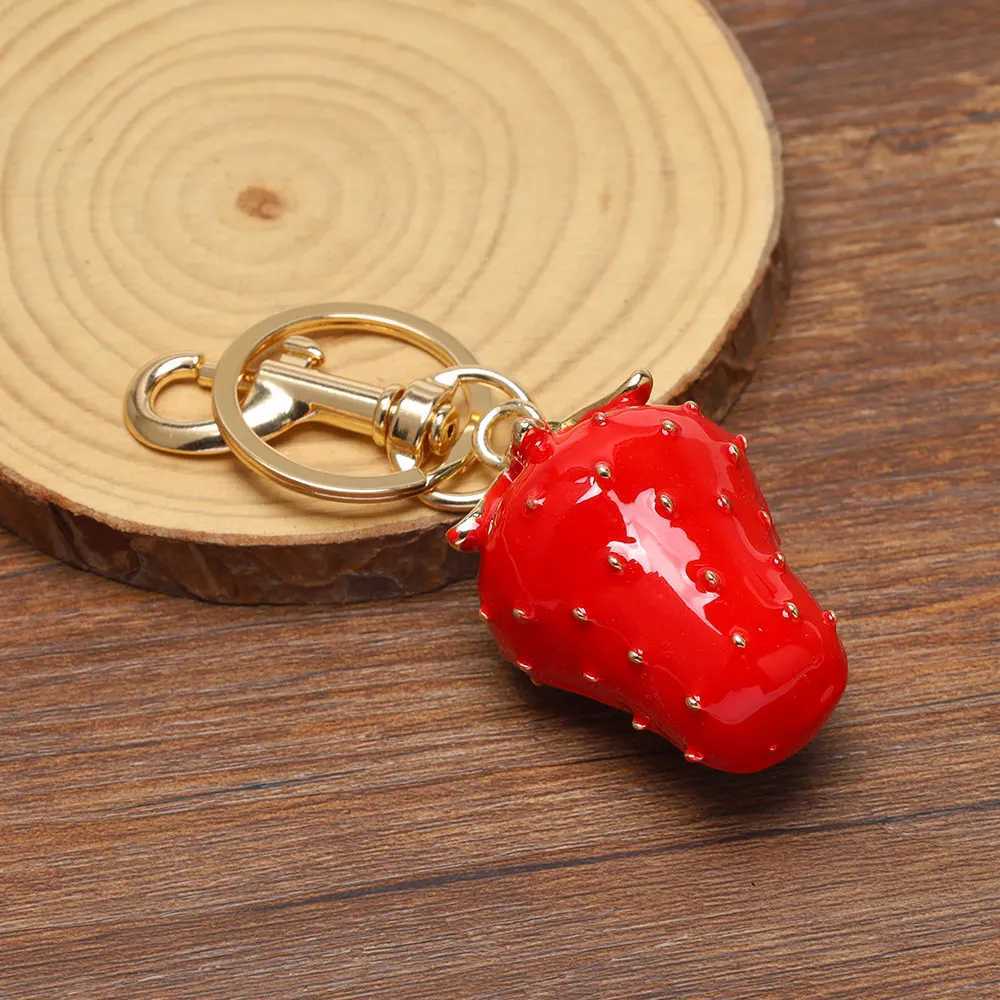 Cute fruit red strawberry pendant keychain suitable for keybags car pendants decorative jewelry accessories holiday gifts X250402