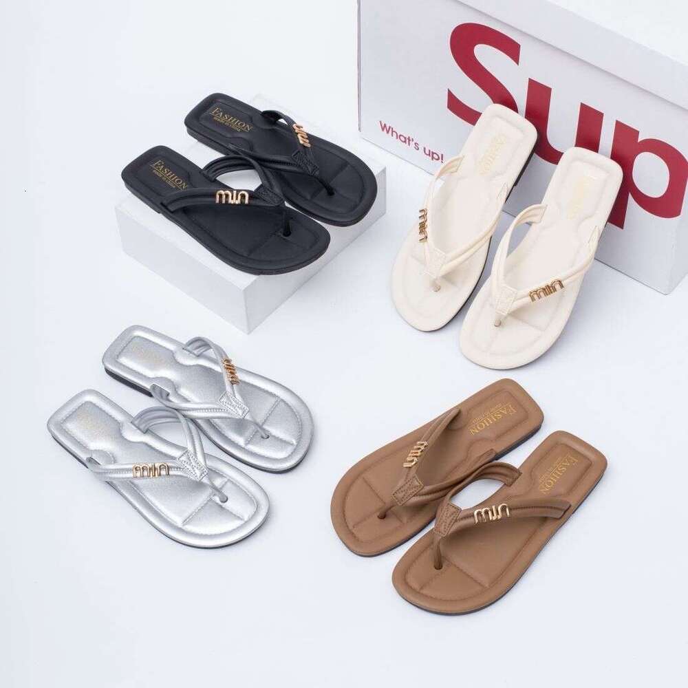 Designer Women Slipper Beach Non-slip Summer Fashion Flip-ps Classic Letter Decorative Sandals