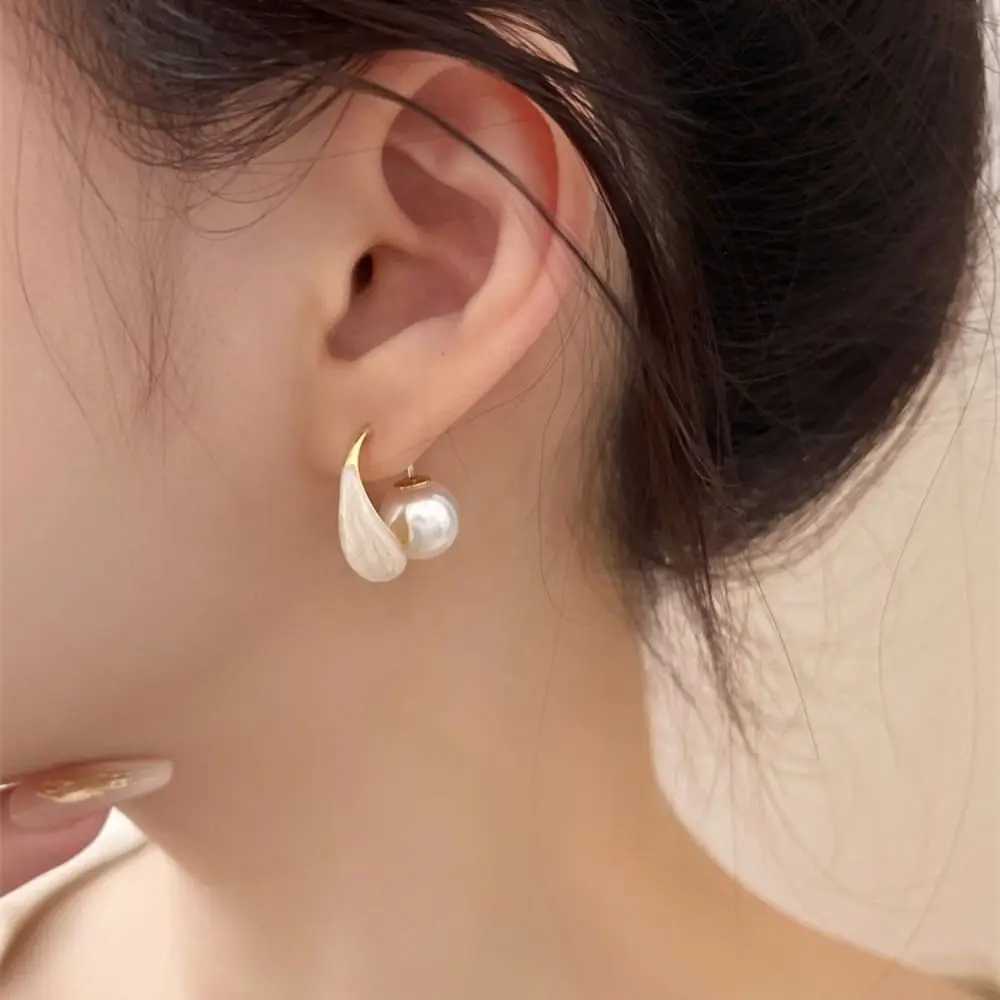 Water droplet round metal earrings female designer new wheat C-shaped ring earrings fashionable party jewelry Y250401