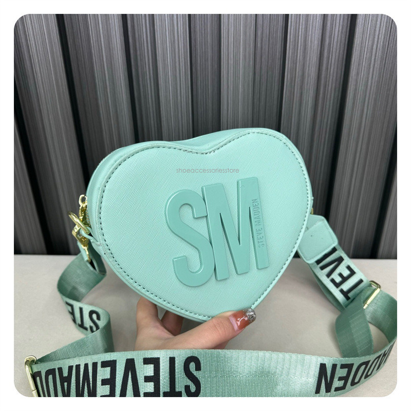 New Free Shipping Designer Bag Women's 2025 Valentine's Day New Fashionable And Popular Letter Solid Heart Shaped Single Shoulder Bag Bags