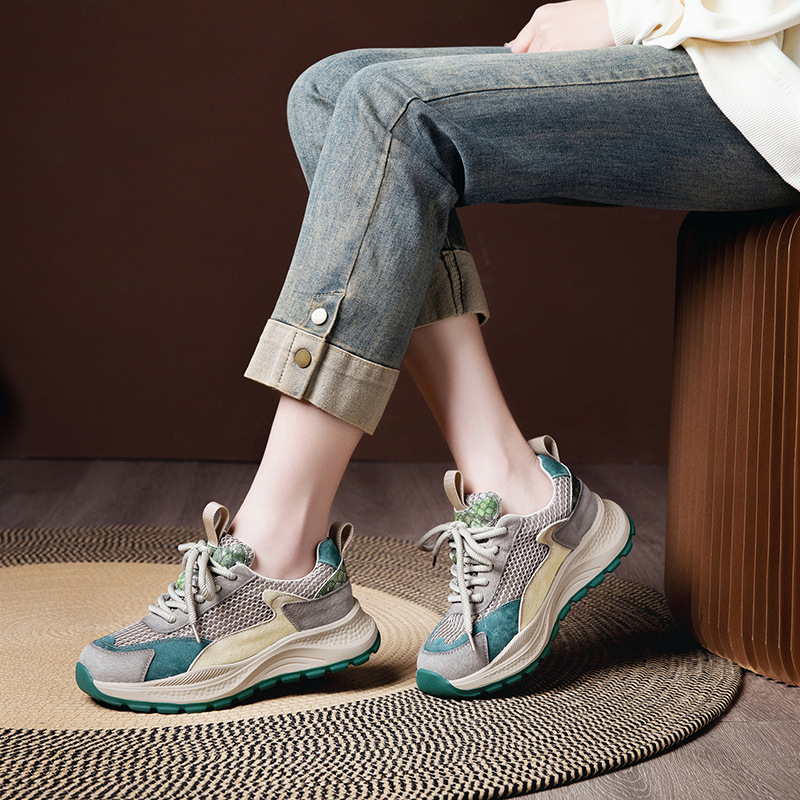 Women's shoes spring/summer new retro casual sneakers women's soft soles lightweight mesh pig bar versatile dad shoes