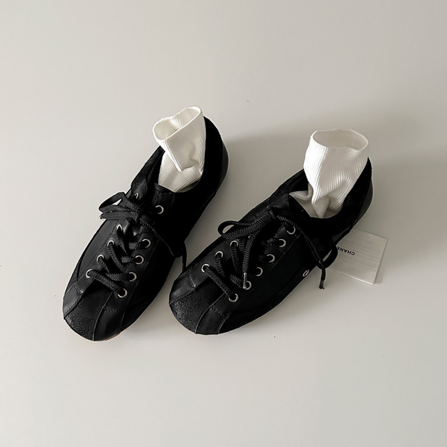 2025 Sheepskin version ~ retro color-blocked round-toe flat moral training shoes versatile lace-up Forrest Gump shoes women's board shoes casual 