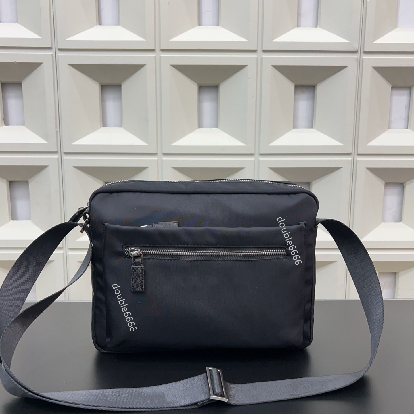 Hot Luxury Handbags Men Women postman Bags Designer Canvas nylon Crossbody fashion Female Shoulder Bag business Messenger bag chest bag