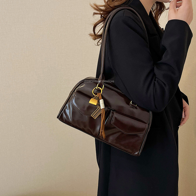 New Free Shipping Designer Bag 2025 New Fashion Pillow Women's Autumn/winter Boston Handheld Shoulder Bag