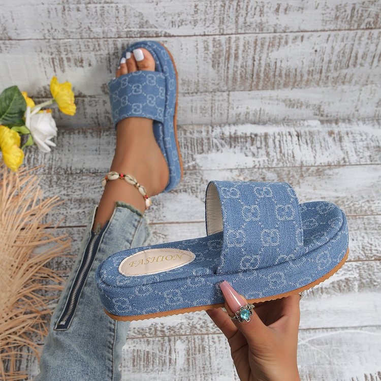 Free shipping designer Slippers for womans sandals fashion casual platform lady slider summer woman Beach Slides