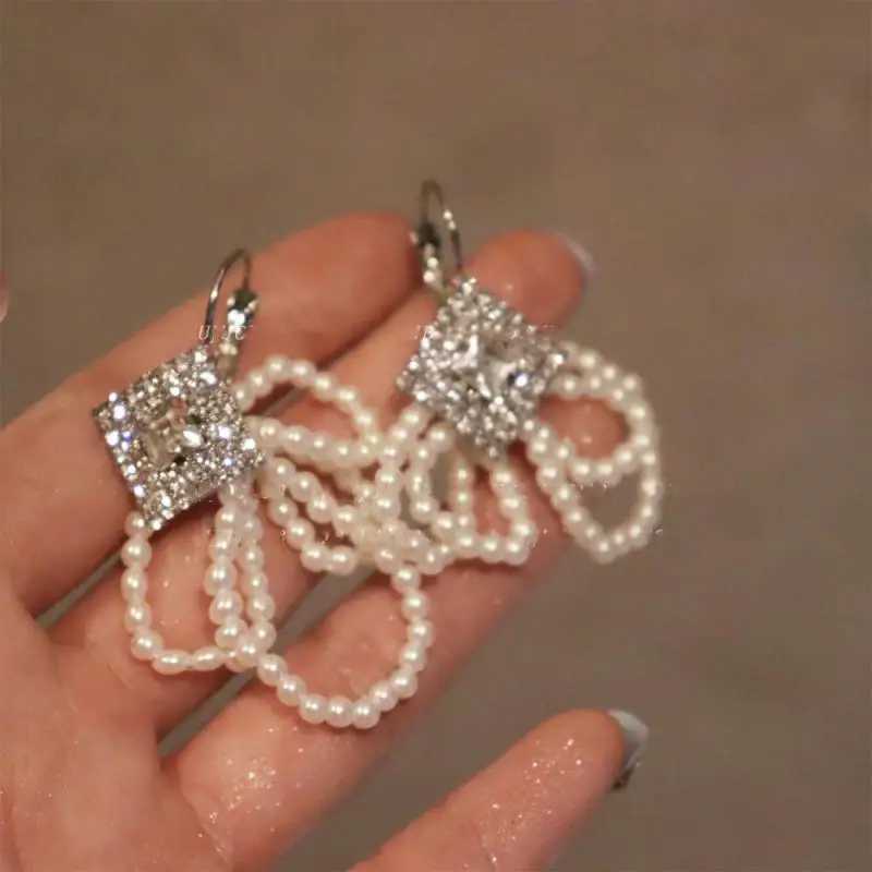 French Vintage Exquisite Imitation Pearl Crystal Hoop Earrings For Women Fashion Elegant Geometry Jewelry Party Gifts Y250401