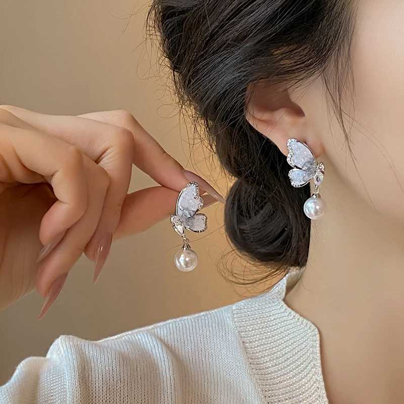 Light Luxury Elegant Crystal Butterfly Dangle Earrings For Women Fashion Sweet Girl Imitation Pearl Jewelry Accessories Y250401