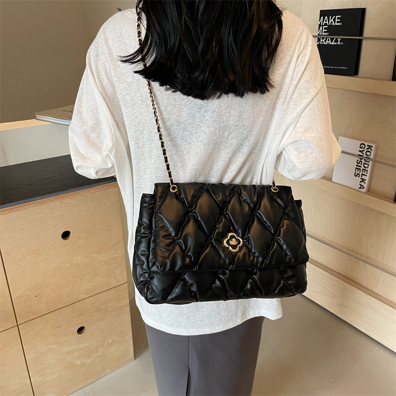 hot free shipping shoulder bags new casual handbag fashionable Floral black white pink flap for women