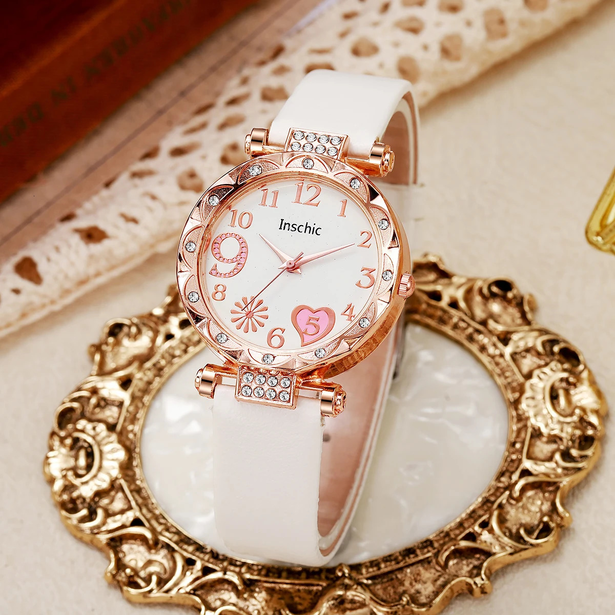Lovely Diamond Heart Leather Strap Womens Quartz Watch for Christmas and Halloween Gifts 251031