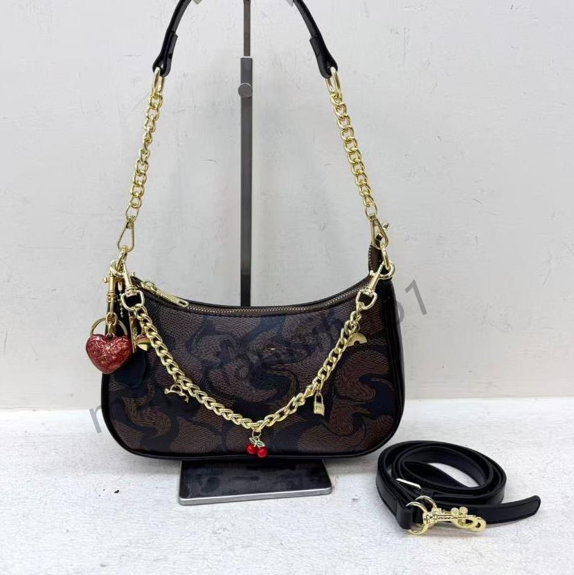 Designer underarm bag 2025 new style European and American simple casual commuting crossbody bag, popular letter single-shoulder bag wholesale and retail