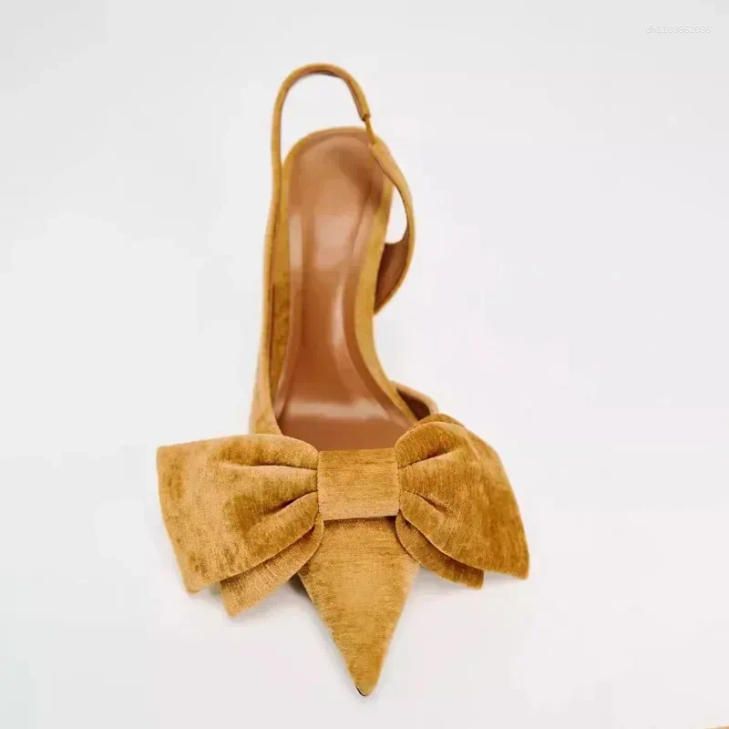 Dress Shoes Elegant Bow Decoration Back Strap Pointed Toe High Heels Hot Women Designer Veet Heeled New Sandals Pumps Party