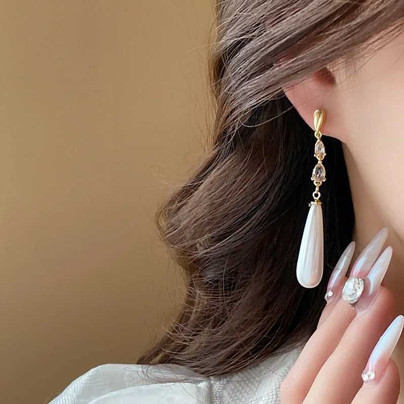 2024 New Arrival Korean Elegant Zircon Pearl Water Drop Long Tassel Dangle Earrings For Women Fashion Sweet Crystal Jewelry Gift Y250401