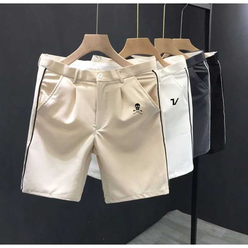 Korean set shorts mens golf clothing 2025 summer new authentic golf shorts business casual straight shorts mens golf clothing W250402