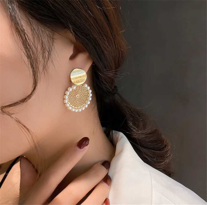 Xiyanike Geometric Round Pearl Earrings Temperature Online Celebrity Earrings Personalized Design Earrings New 2021 Y250401