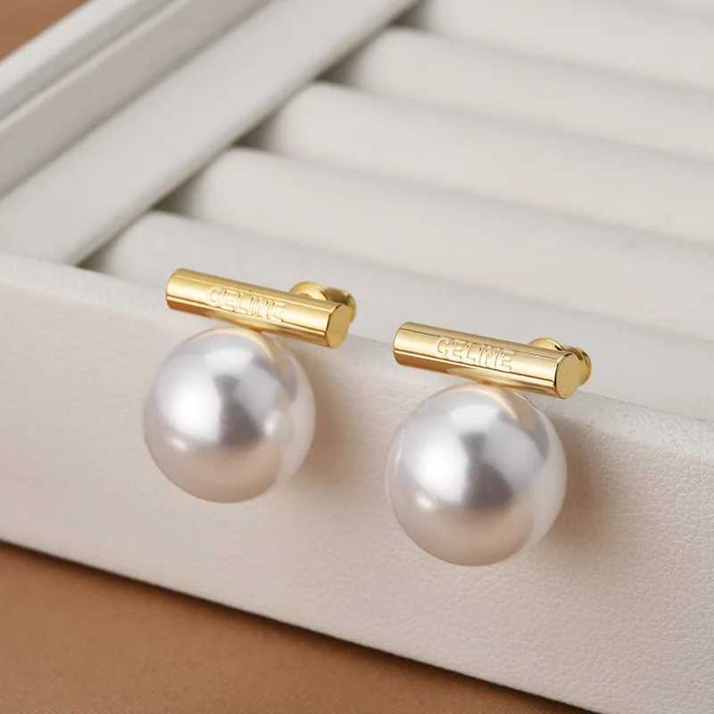 Luxury brand fashionable imitation pearl earrings Frances lowest temperature womens daily jewelry accessories Y250401
