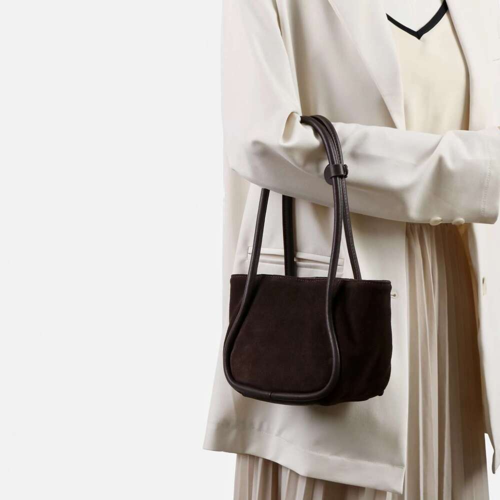 Luxury Bag Designer's New Matte Melard Tote Exquisite Niche One Shoulder Casual Cross Body Bag Trendy Beach Bag