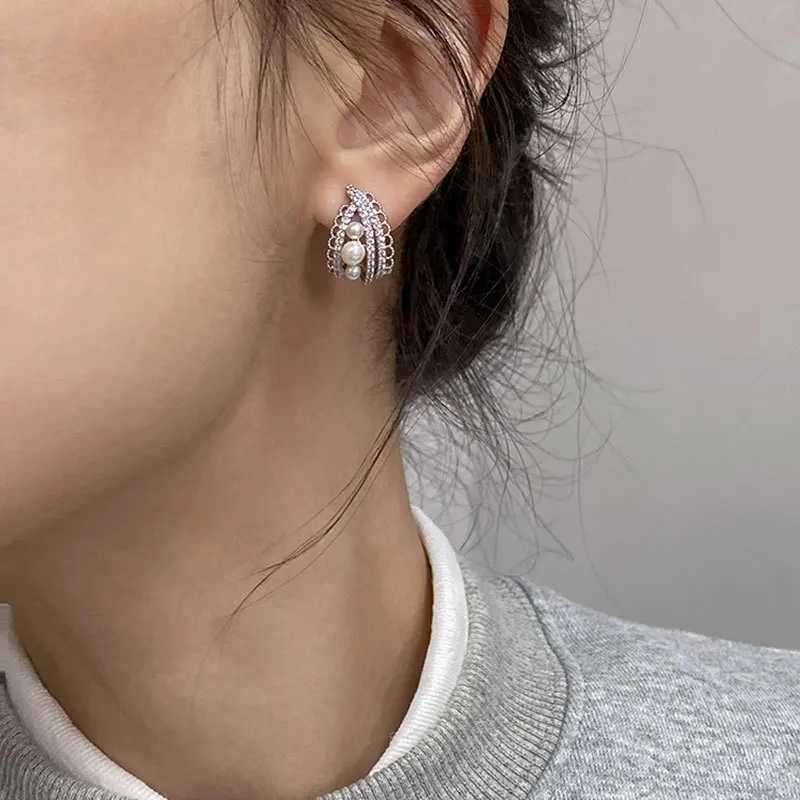 Light Luxury Elegant Unique Lace Pearl Stud Earrings For Women Fashion Cute Sweet Crystal Metal Jewelry Party Gifts Y250401