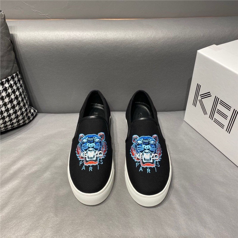 Designer Shoes 2025 New European Men's Shoes Men's Tiger Head Board Shoes Fashion And Versatile Casual Embroidery Summer Breathable Le Fu Sh