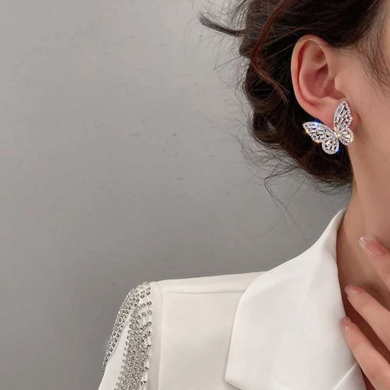High quality materials fashionable zircon earrings womens accessories butterfly earrings elegant design shiny earrings Y250401