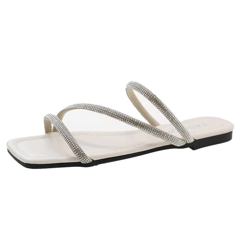 free Shipping Designer sandals Flat bottomed slippers Versatile toe sandal beach Wearing slipper outside 2025