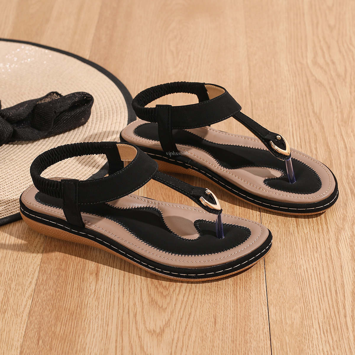 2025S New Designer Sandals With Free Shipping Roman Women's Flat Bottomed Clip On Beach Shoes Soft Soled Oversized Sandals, New Bohemian Sandals