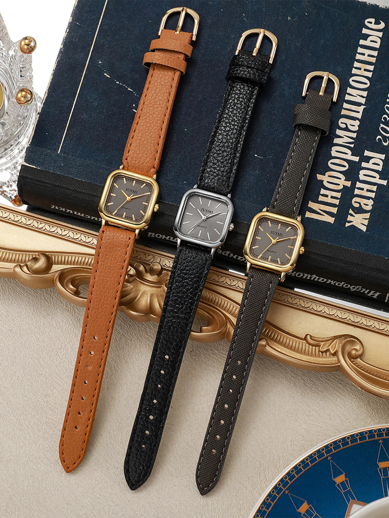 Fashion Leather Strap Line Scale Women Quartz Watch for Halloween Christmas Holiday Gifts 251031