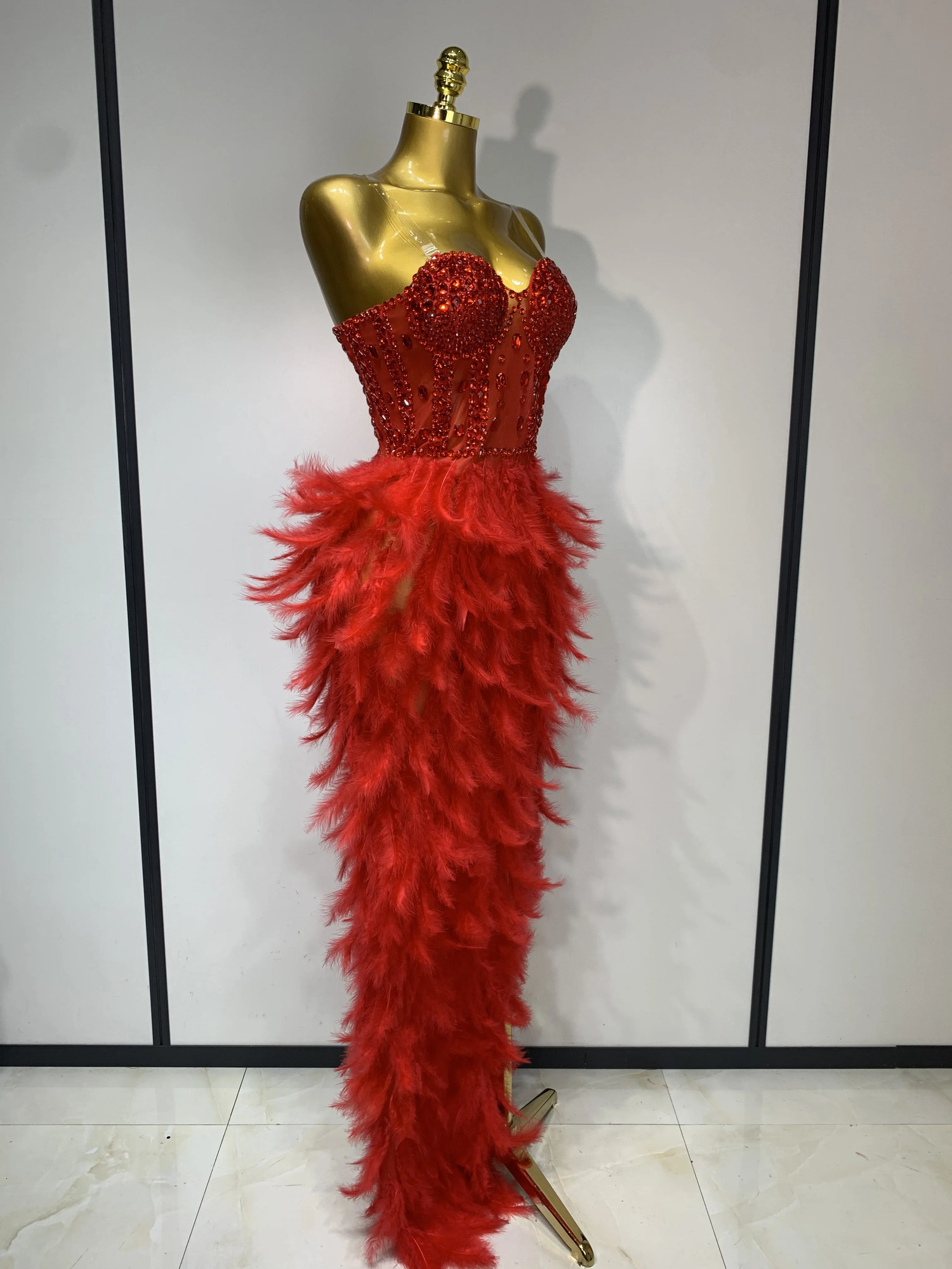 Sparkly Rhinestone Feather Mesh Long Dress Women Sexy Elegant Evening Party Birthday Po Shoot Performance Costume 251028
