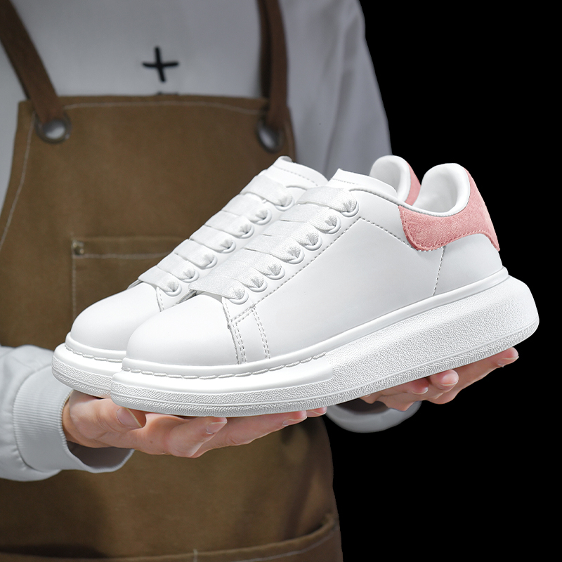 Designer's white thick soled shoes for both men and women, autumn and winter new casual height increasing sports shoes