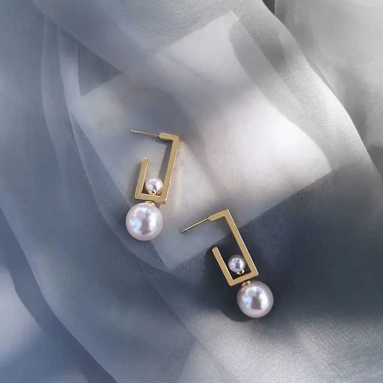 New trend fashion Exaggerate advanced small perfume three in one female pearl earrings Y250401