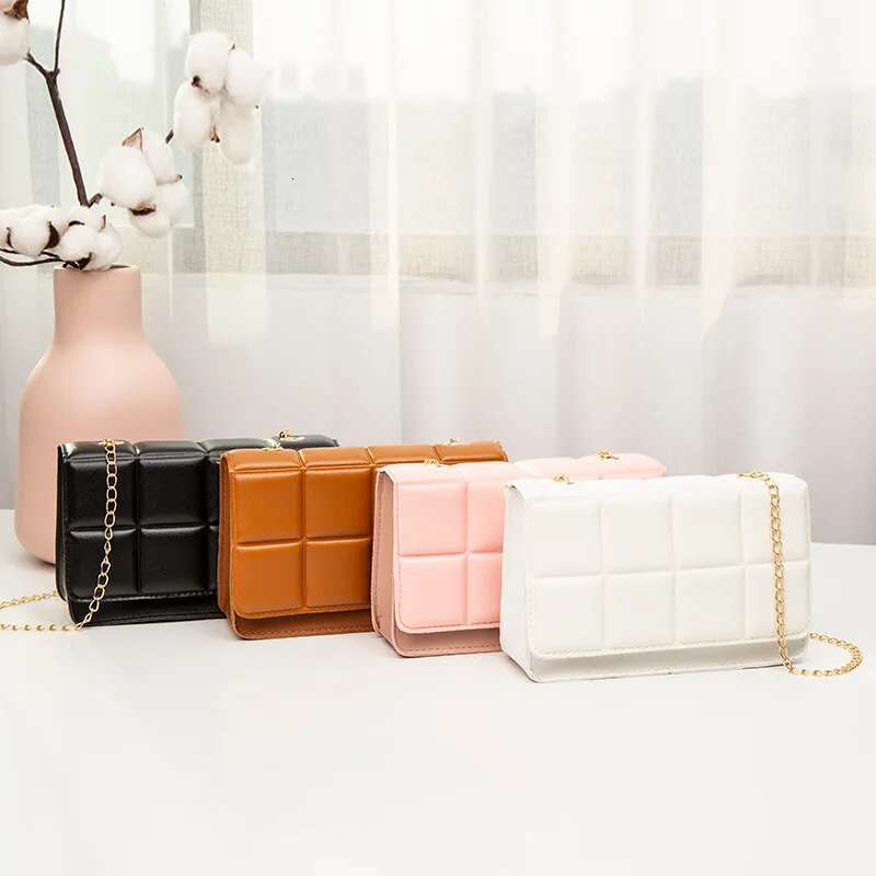 New PU Leather Shoulder for Women 2022 Fashion Texture Chain Rhomboid Crossbody Bags Summer Trend Handbags Phone Bag