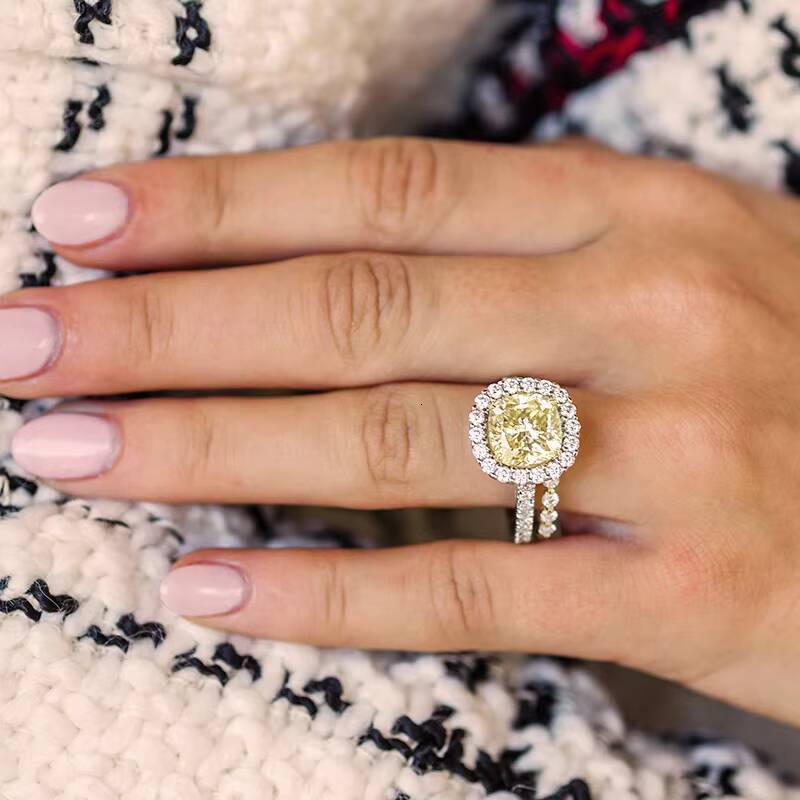 Luster Jewelry Fantastic 10K 14K 18K Gold Halo Canary Yellow 35 Carats Cushion Moissanite Eternity Ring for Engagement