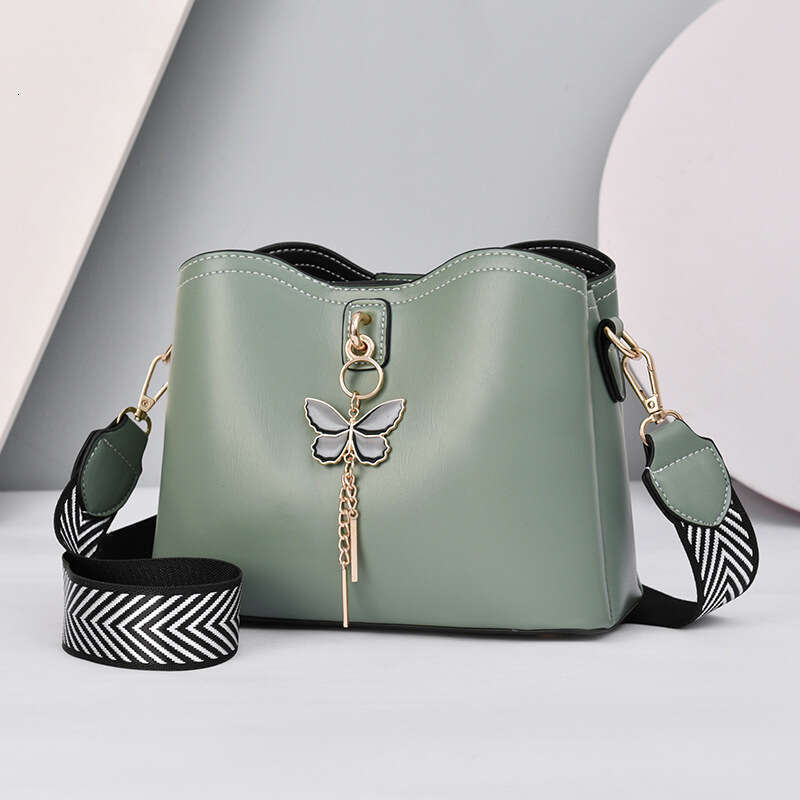 2025 NEW New Fashionable Versatile Bucket Women's Wide Shoulder Strap Bow Ladies' Small Bag zhanyishengli