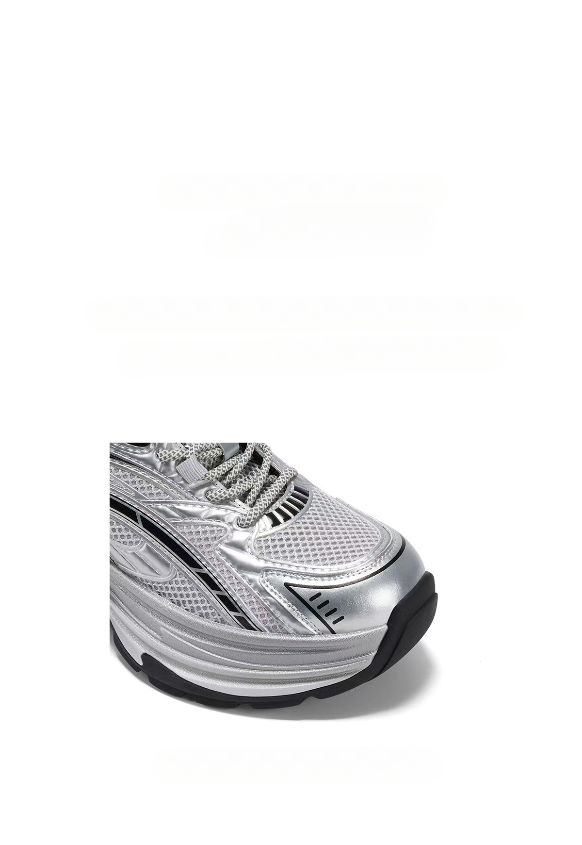 New designer shoes, fashionable thick soled silver sports and casual women's shoes