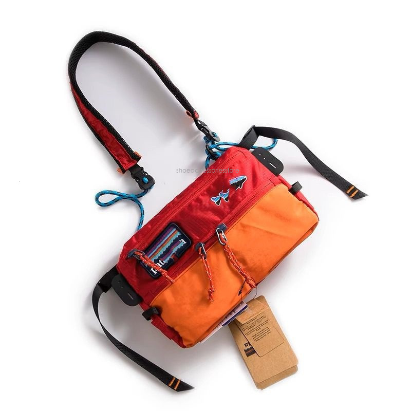 New Free Shipping Designer Bag New Bata Men's And Women's Sports Envelope Casual Versatile Workwear Bags Trendy Mobile Phone Small Shoulder 