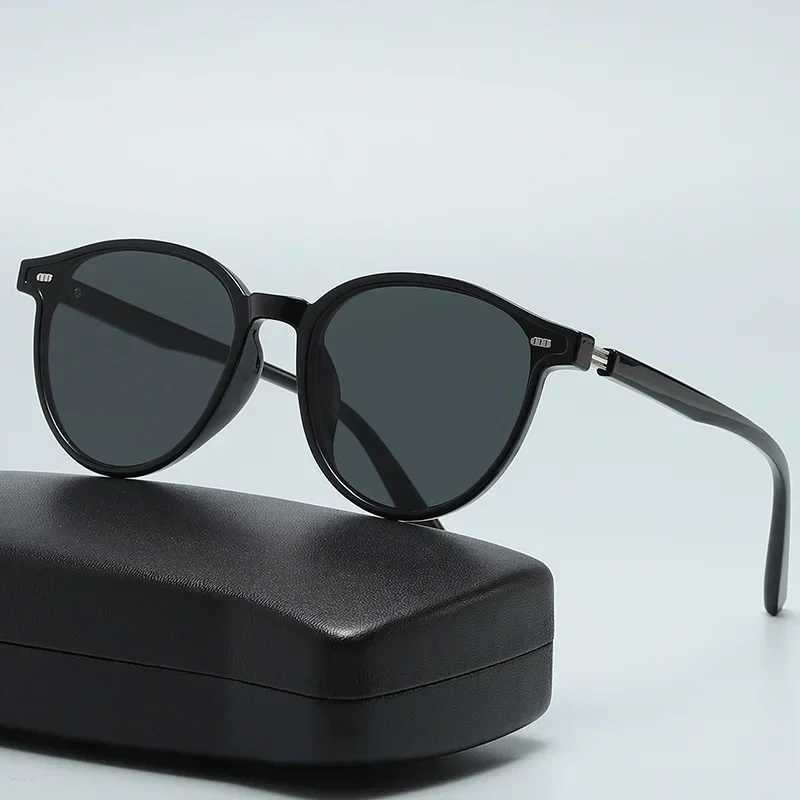 New Small Oval Womens Sunglasses Fashion Brand Women Casual Glasses Vintage Men Outdoor Sunshade Goggles UV400 Oculos De Sol Z250411