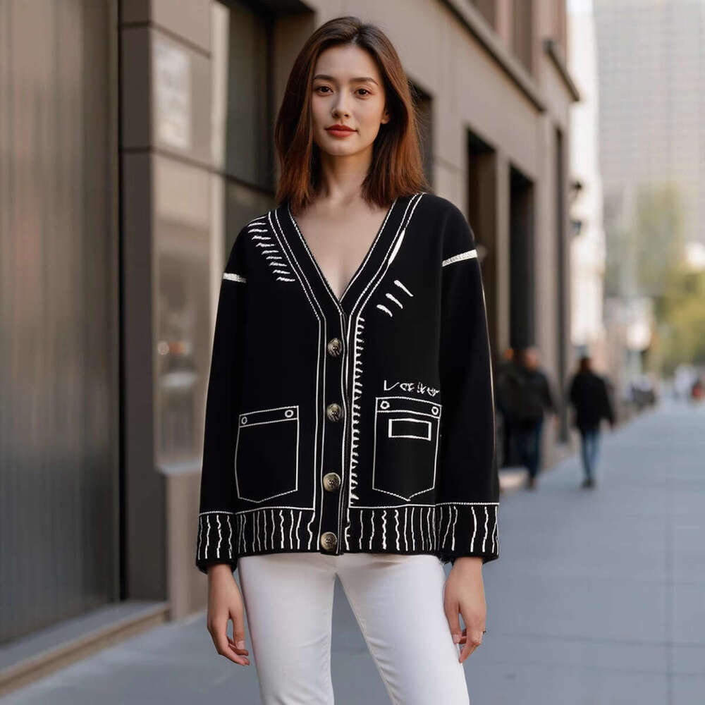 2025 Spring Autumn New Loose Lazy Style Sweater for Women with Pockets in Black and White Oversized Knitted Cardigan Jacket