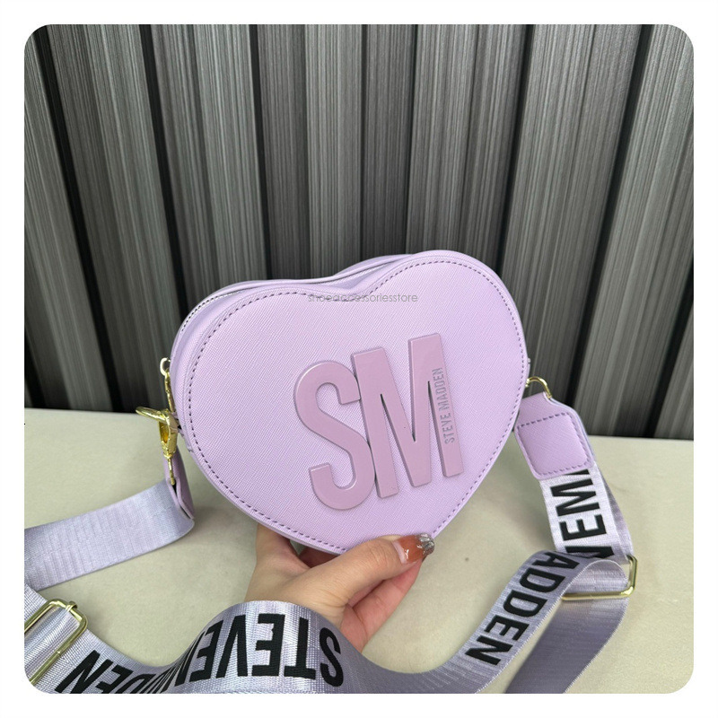 New Free Shipping Designer Bag Women's 2025 Valentine's Day New Fashionable And Popular Letter Solid Heart Shaped Single Shoulder Bag Bags