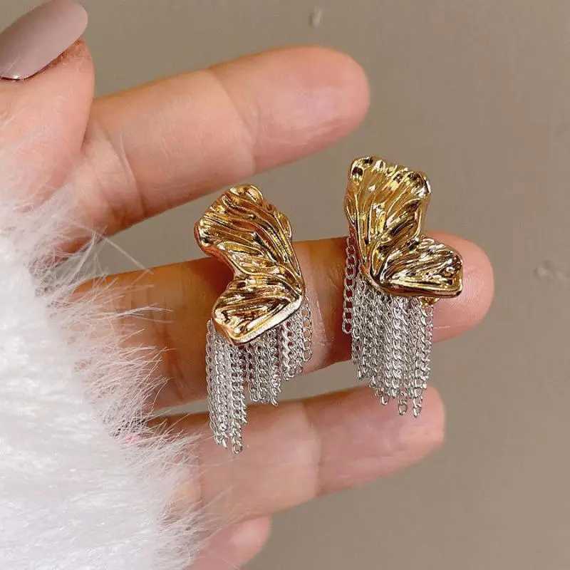 Light Luxury Elegant Retro Gold Color Butterfly Irregular Tassel Dangle Earrings For Women Fashion Elegant Metal Jewelry Party Y250401