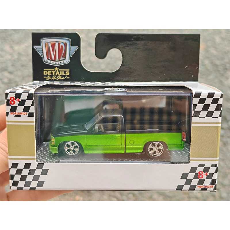 M2 1 64 Dodge Challenger Pickup Mercury Van stang Beetle Alloy Model Collectibles Free shipping