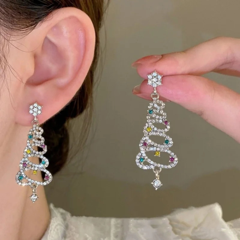 Colorful Rhinestone Christmas Tree Dangle Earrings for Women Exquisite Zircon Star Year Earrings Girls Party Jewelry 251031