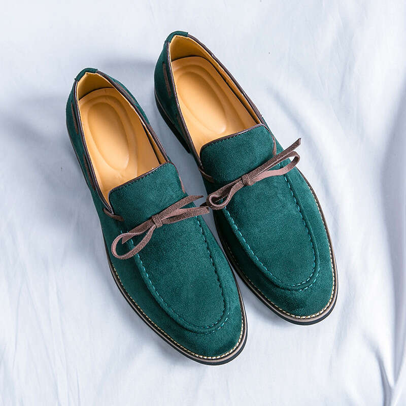2024 new plus size Le Fu fashionable men's casual shoes, trendy foot covers, suede leather