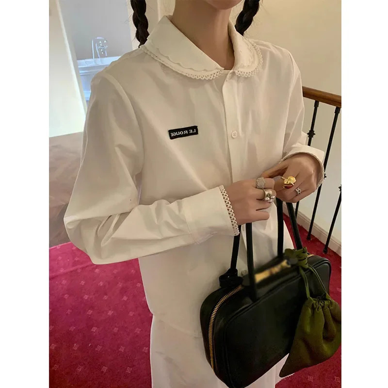 Chic Two-Piece Set Miu College Lace Trimmed Collar Black Label Shoulder White Short Sleeve Shirt Set Womens Fashion Outfit 250403